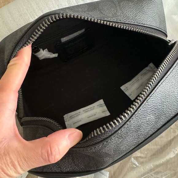 coach Travel Kit In Signature Canvas - Picture 7 of 8